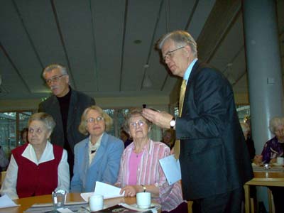 Estrid Lindberg, Lars Sjöholm, Sonja Svensson, Herrmy Nenkert och Alf Svensson. (Foto: Håkan Johansson)