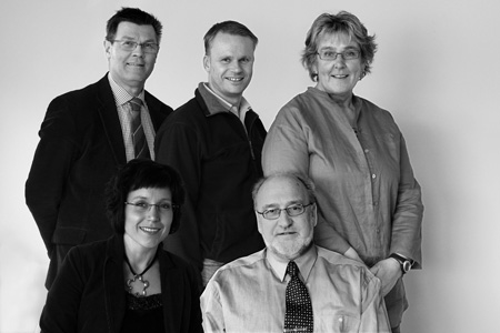 Dina kandidater till Värnamo kommunfullmäktige: Stig Claesson, Leif Bäckrud, Margareta Lindahl, Camilla Rinaldo Miller och Christer Fjordevik. (Foto: Fotograf Frida)
