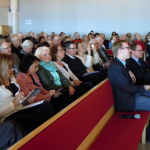 Det var många kristdemokrater som hade tagit sig till Huskvarna för att vara med på distriktsstämman. (Foto: Ann-Mari Wiberg)