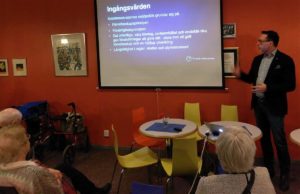 Publiken lyssnade intresserat på Lars Thunbergs presentation av aktuella kristdemokratiska svar på klimatutmaningarna. (Foto: Håkan Johansson)