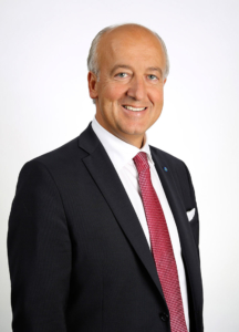 Robert Halef, Kristdemokraternas kommunikationspolitiske talesman.