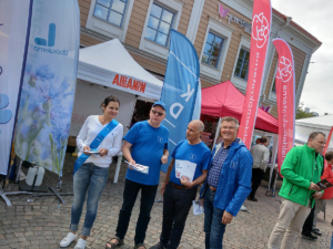 Alliansen hamnsade mitt i smeten på Värnamodagarnas valområde. (Foto: Gottlieb Granberg)