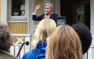 - Min drivkraft i politiken är att alltid sätta människan framför systemet, sade Ebba Busch Thor (KD) i sitt tal. (Foto: Håkan Johansson)