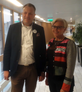 Camilla Rinaldo Miller (KD), som är på god väg att bli Värnamos första kvinnliga kommunfullmäktigeordflrande, tillsammans med Mikael Karlsson (C) som är föreslagen som 1 vice ordförande i Värnamo Kommunfullmäktige. (Foto: Gunnar Crona)