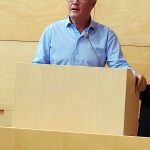 Stig Claesson tal varmt om den fördjupade översiktsplanen. (Foto: Håkan Johansson)